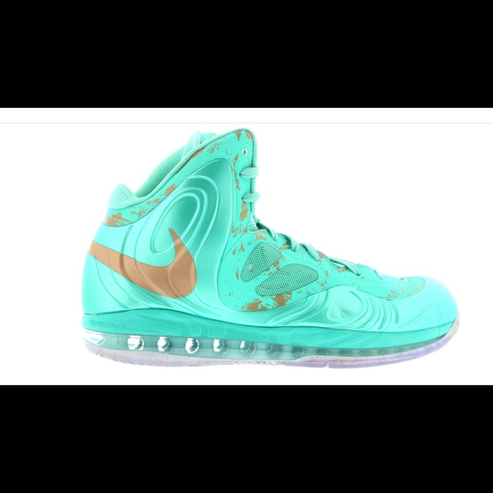 Nike *******SOLD‼️*********Hyperposite